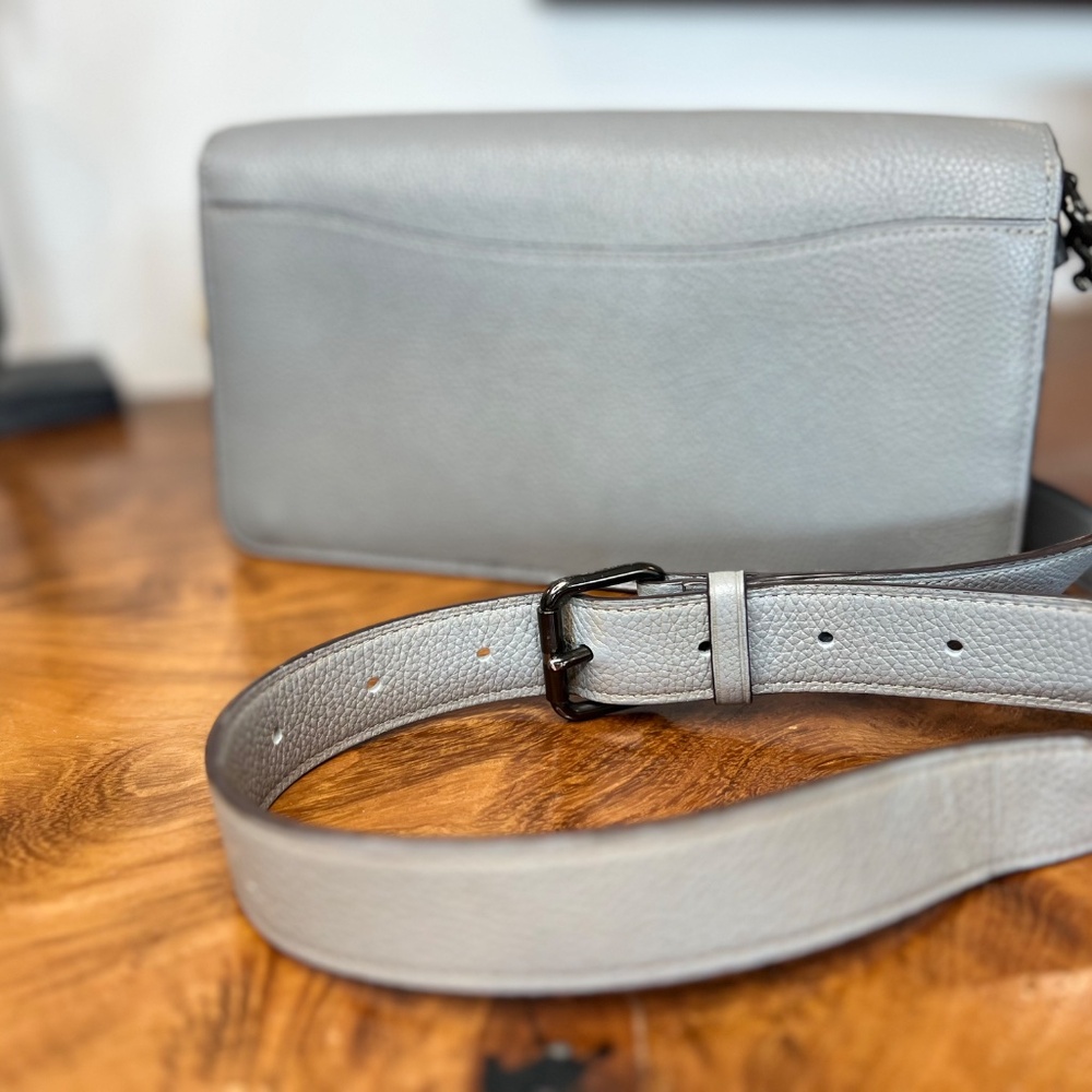 Coach Crossbody Purse - Picture 3 of 9